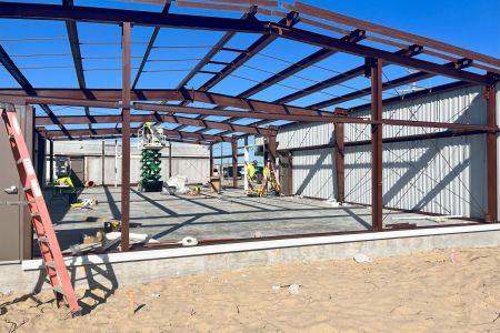 Building-1090 girder framework 3